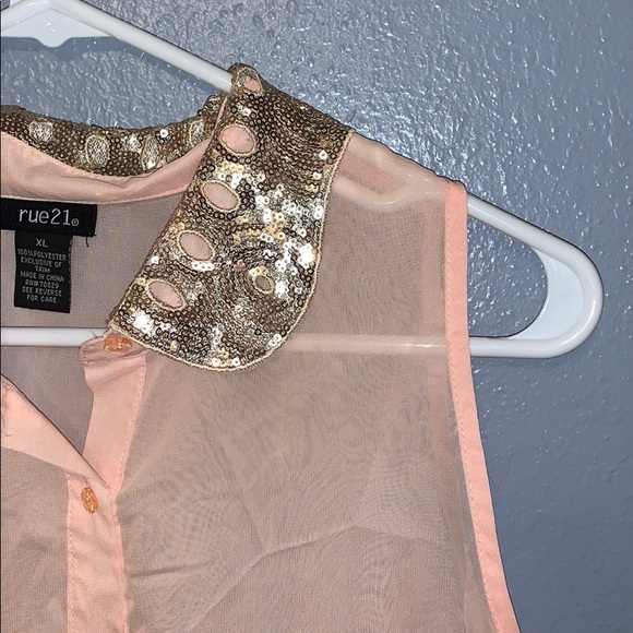 Blush blouse with sequin collar - Picture 2 of 3